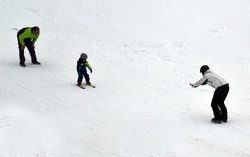 rodina, lyže, sníh / -ima- rodina, lyže, sníh / -ima-