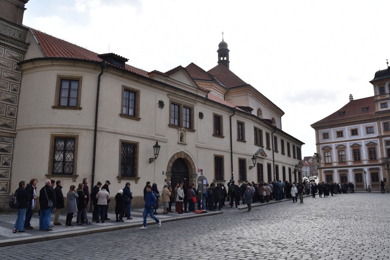 Kardinál Miloslav Vlk - rozloučení na Karmelu v Praze Hradčanech / foto: -IMA-