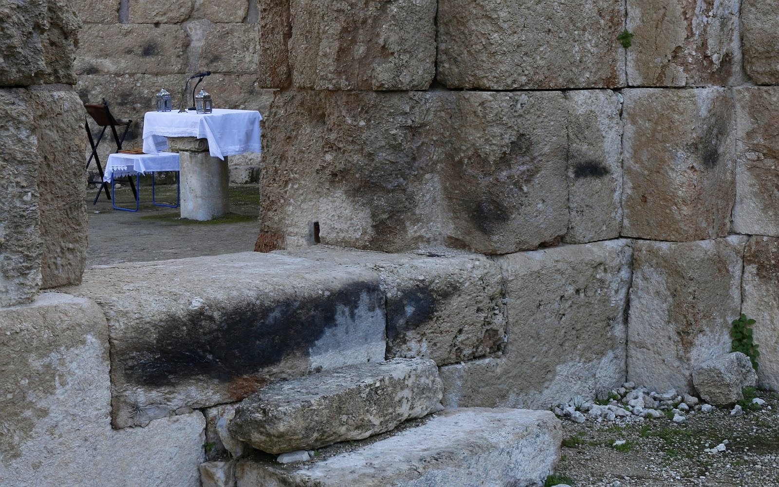 oltář, Emauzy, Izrael /  foto Michal Němeček