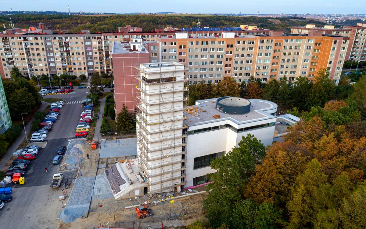 Stavba kostela Krista Spasitele v Praze na Barrandově, Autor foto: Jakub Šerých, Člověk a víra