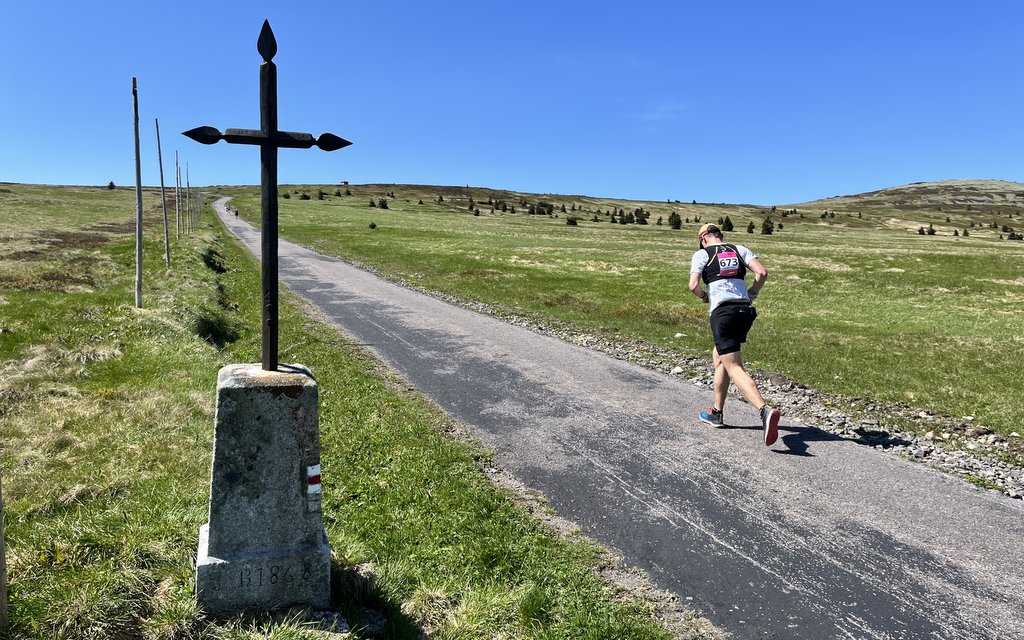 kříž, Krkonoše, cesta, běžec / -ima-