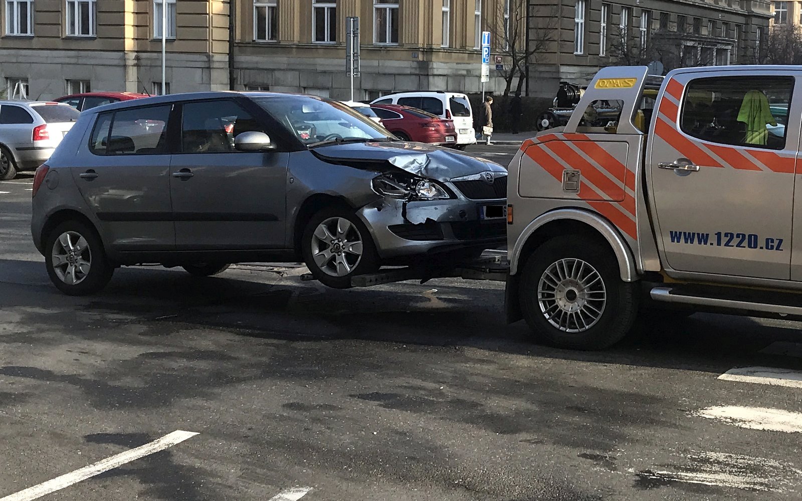 auto, nehoda, bouračka, kolize, destrukce, odtahovka / -ima-