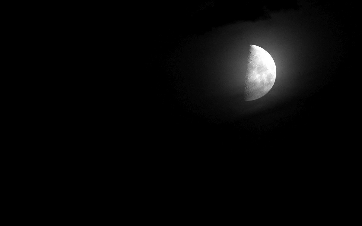 Měsíc v noci / foto Michal Němeček